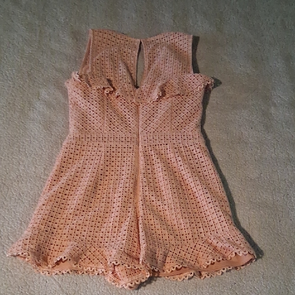 Anthropologie Adelyn Rae Peach Eyelet Romper Small - Picture 7 of 7